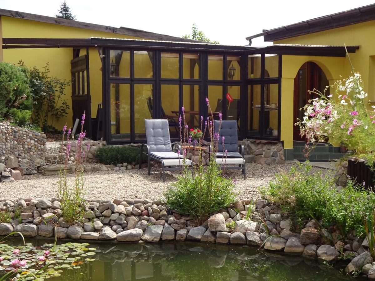 Ferienhaus "Am Gutspark" Alt Tucheband Экстерьер фото