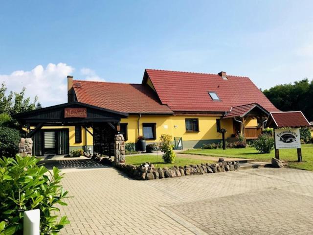 Ferienhaus "Am Gutspark" Alt Tucheband Экстерьер фото